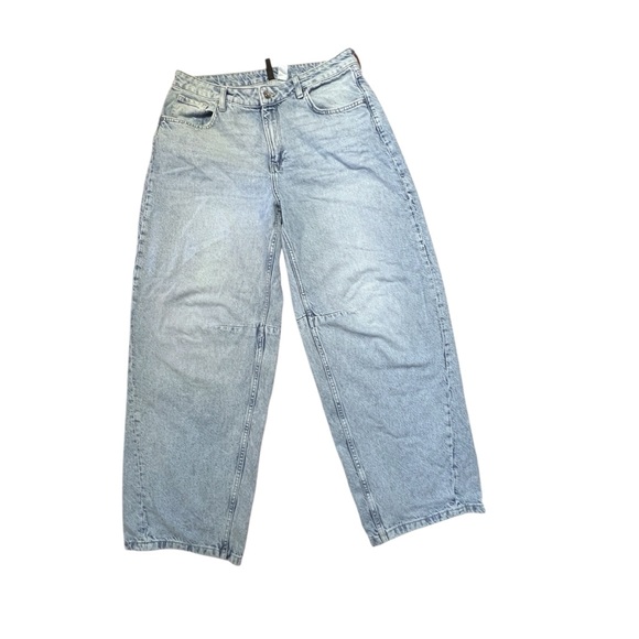 H&M Barrel Leg Light Blue Jeans 10 - Picture 2 of 6